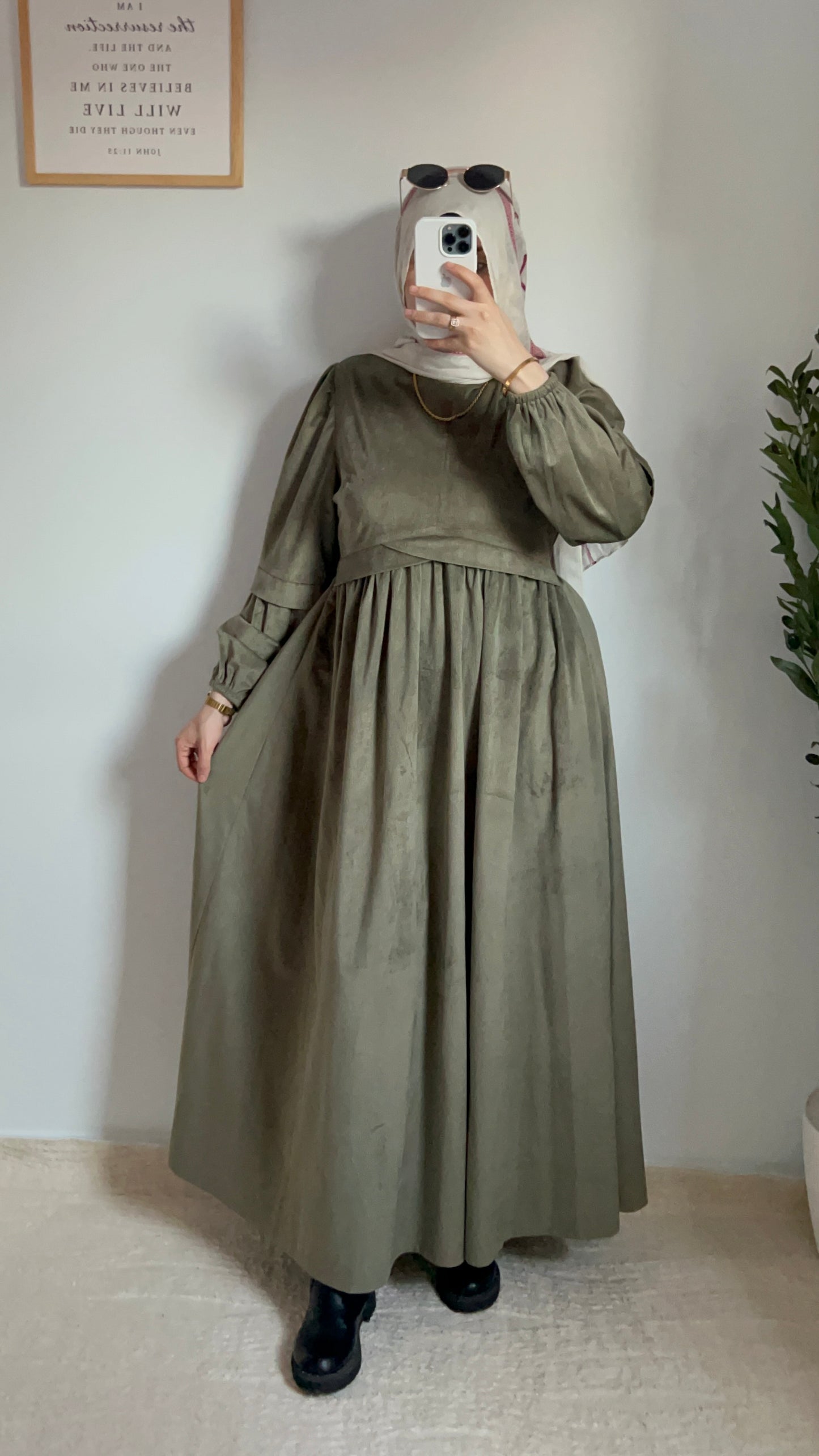 Ruya Velvet Dress -Mint