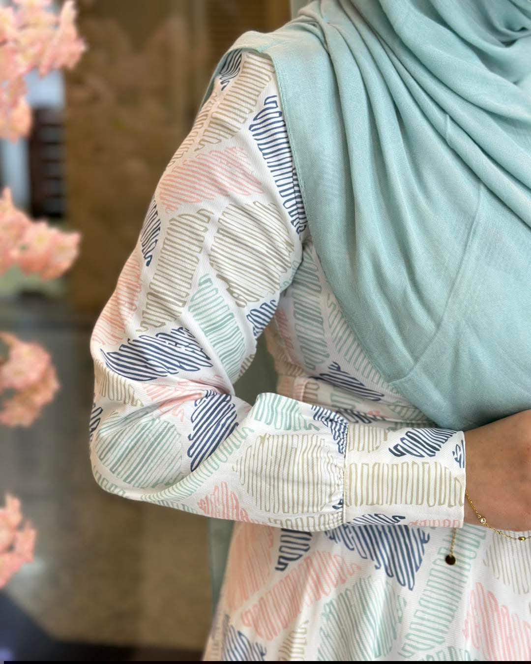 Noursin dress- white