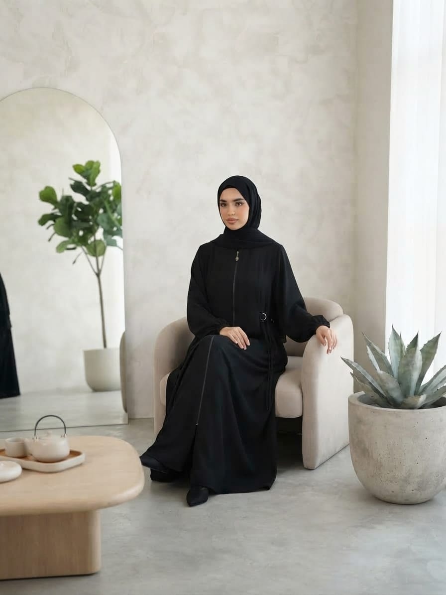 Lareen Abaya- Black