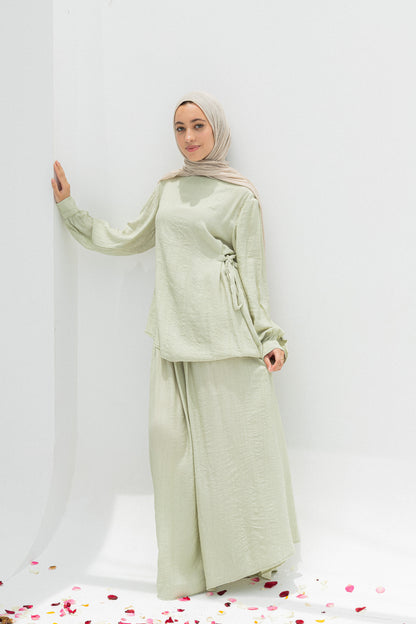 Cila 2-Piece Suit (Blouse & Skirt)