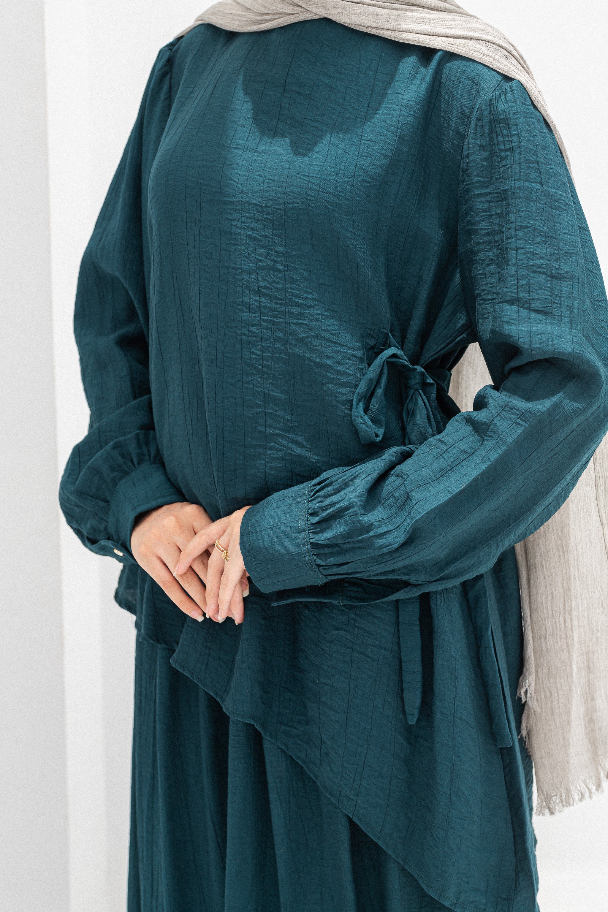 Cila 2-Piece Suit (Blouse & Skirt)-Genzary